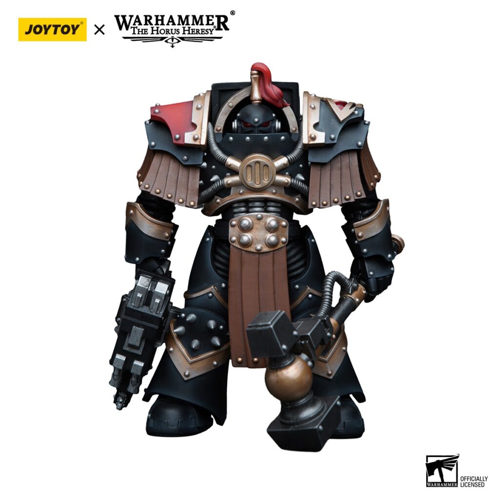 Sons of Horus Justaerin Terminator Squad Justaerin with Thunder Hammer 3 - JoyToy Germany