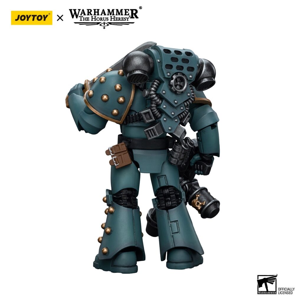 Sons of Horus MKIV Tactical Squad Legionary with Flamer - JoyToy Germany